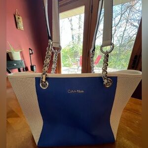 EUC Calvin Klein tote-beautiful blue and white with silver hardware. Very roomy!